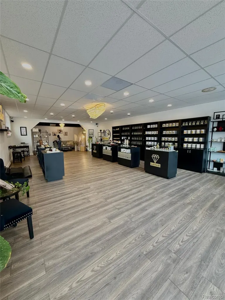15301 W Warren Avenue Dearborn City MI 48126