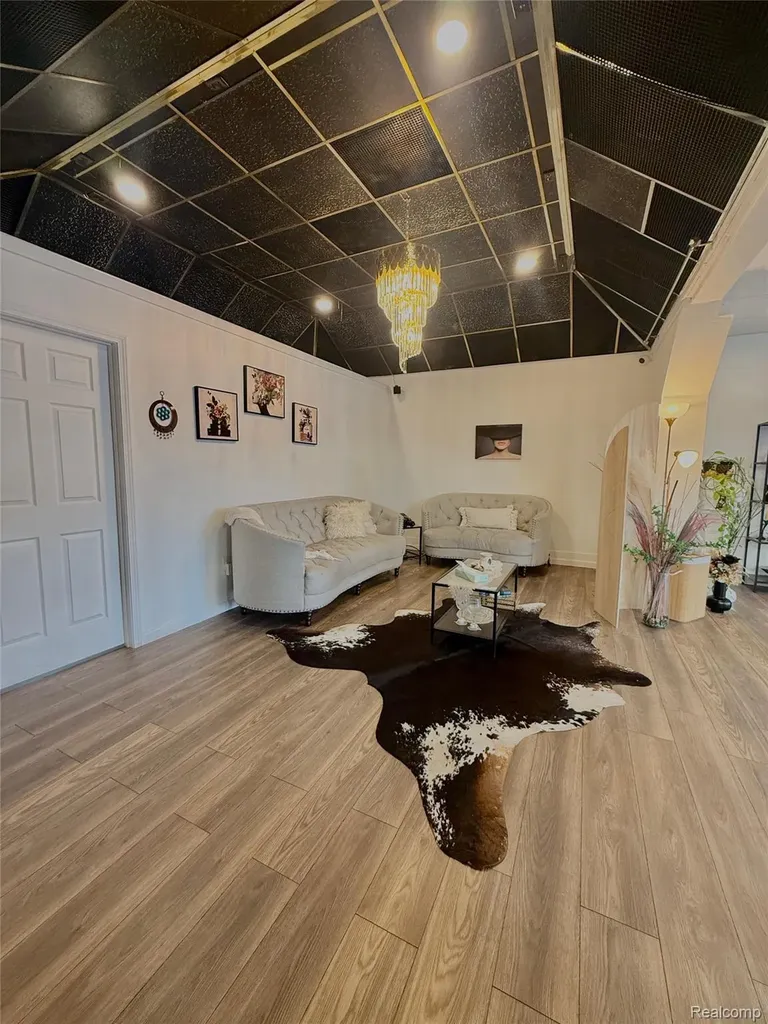 15301 W Warren Avenue Dearborn City MI 48126