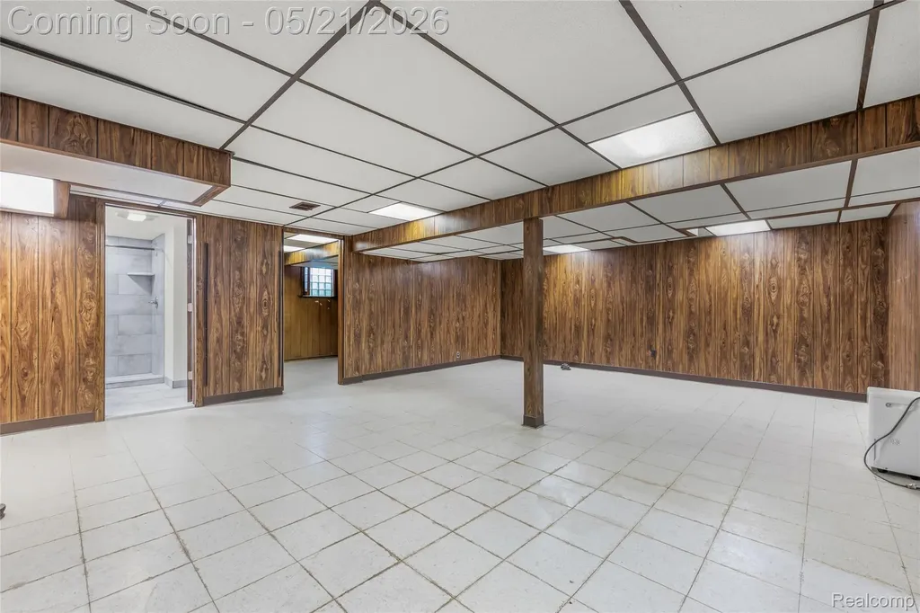 36436 Center Court Wayne City MI 48184
