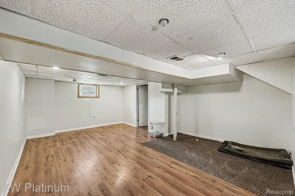 1418 21st Street Port Huron City MI 48060