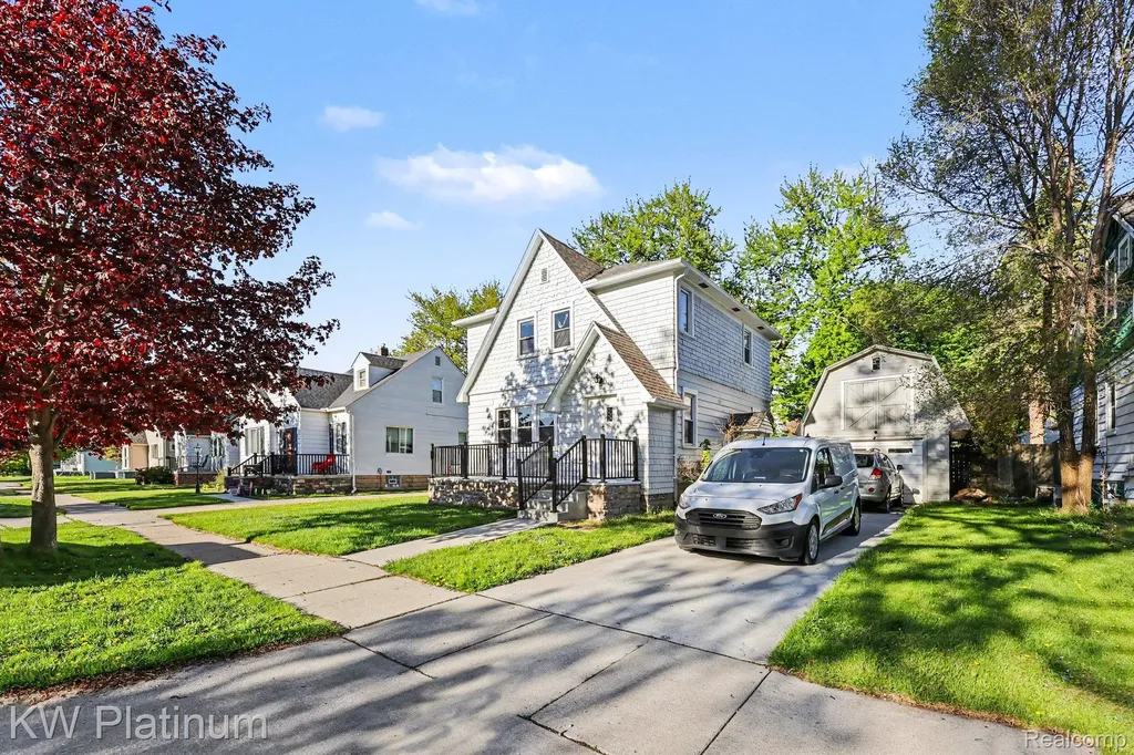 1418 21st Street Port Huron City MI 48060
