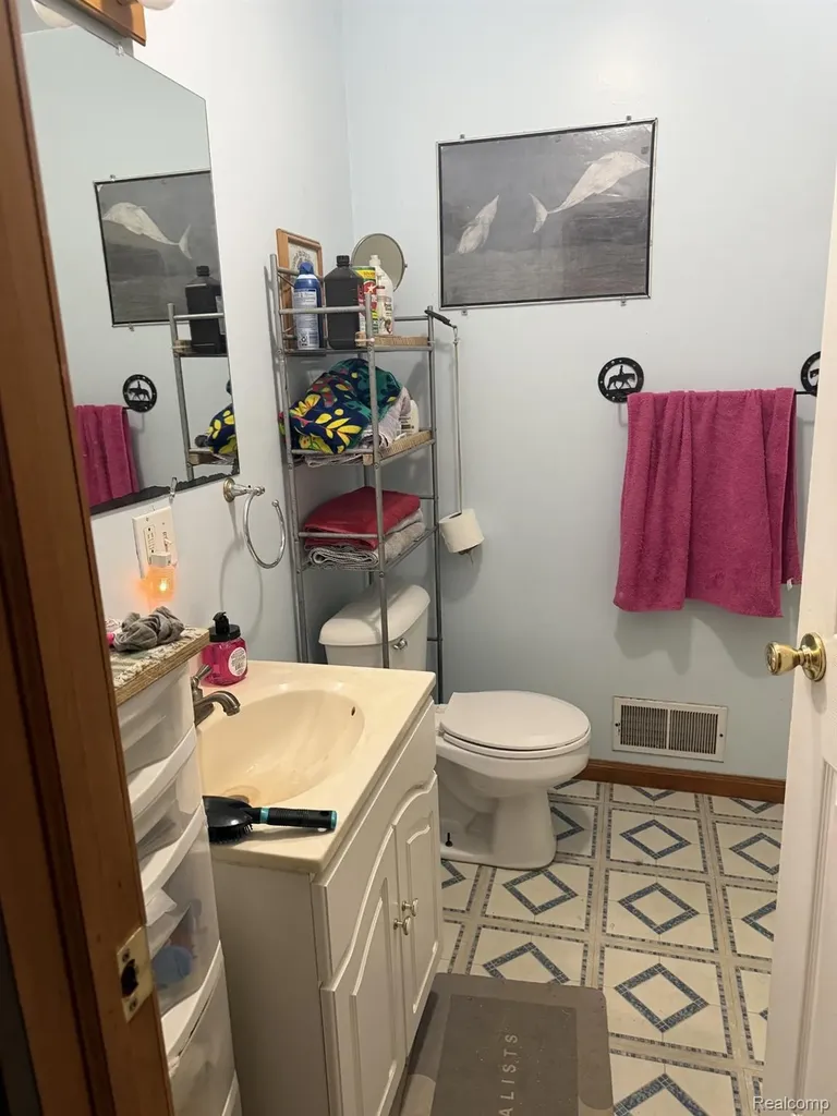 5200 Mayville Road Koylton Township MI 48760
