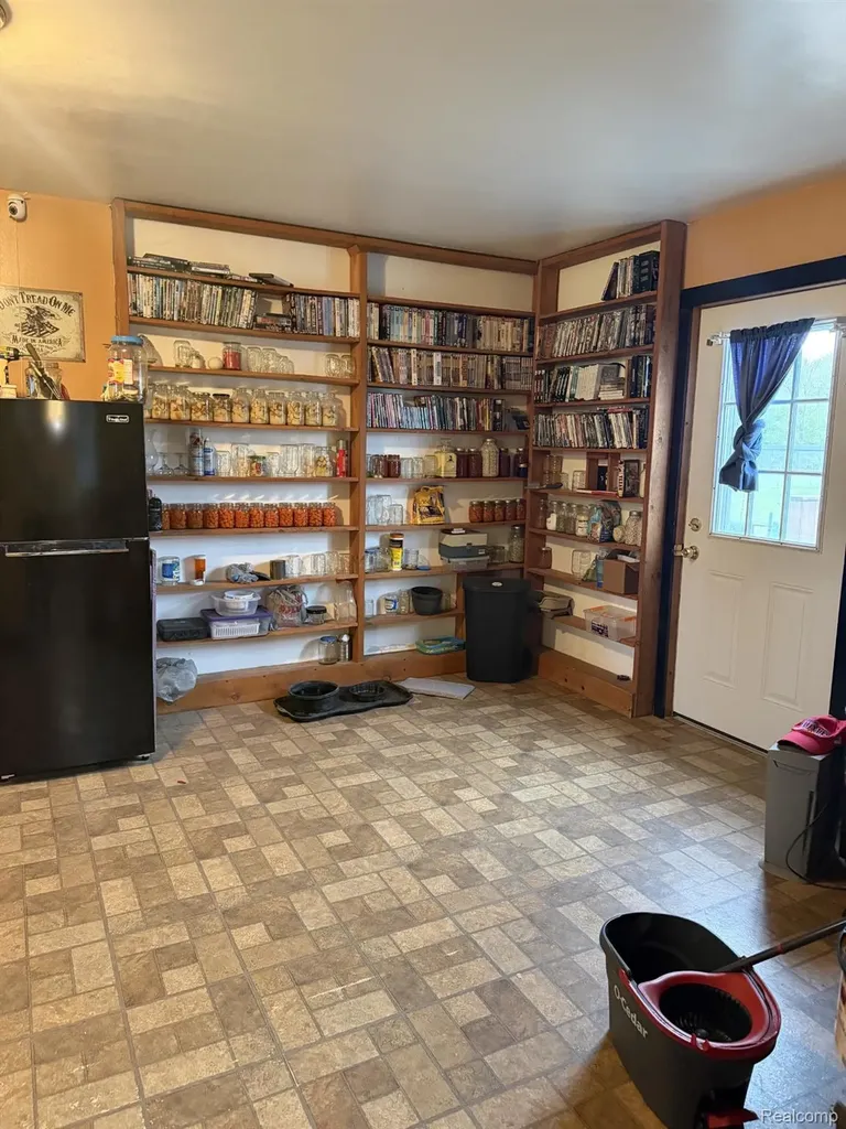 5200 Mayville Road Koylton Township MI 48760