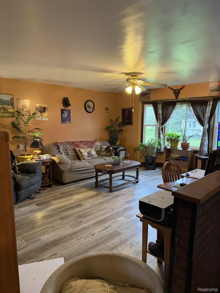 5200 Mayville Road Koylton Township MI 48760