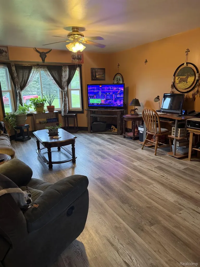 5200 Mayville Road Koylton Township MI 48760