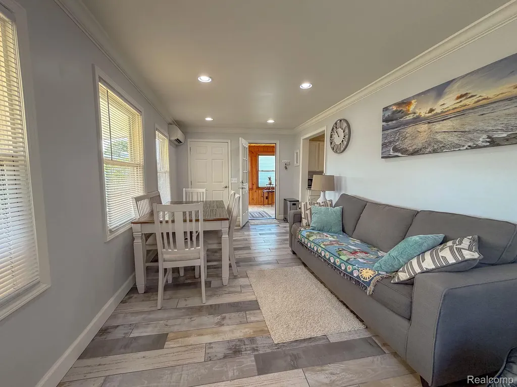 37884 Maplehill Street Harrison Charter Township MI 48045