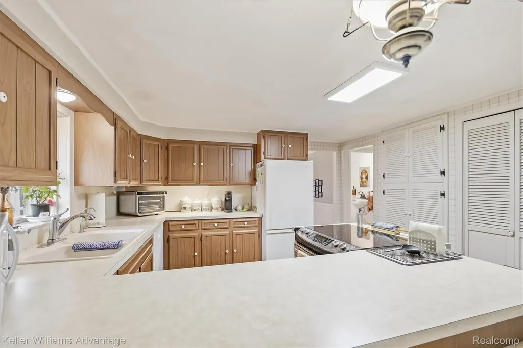 6595 Bray Road Tuscola Township MI 48768