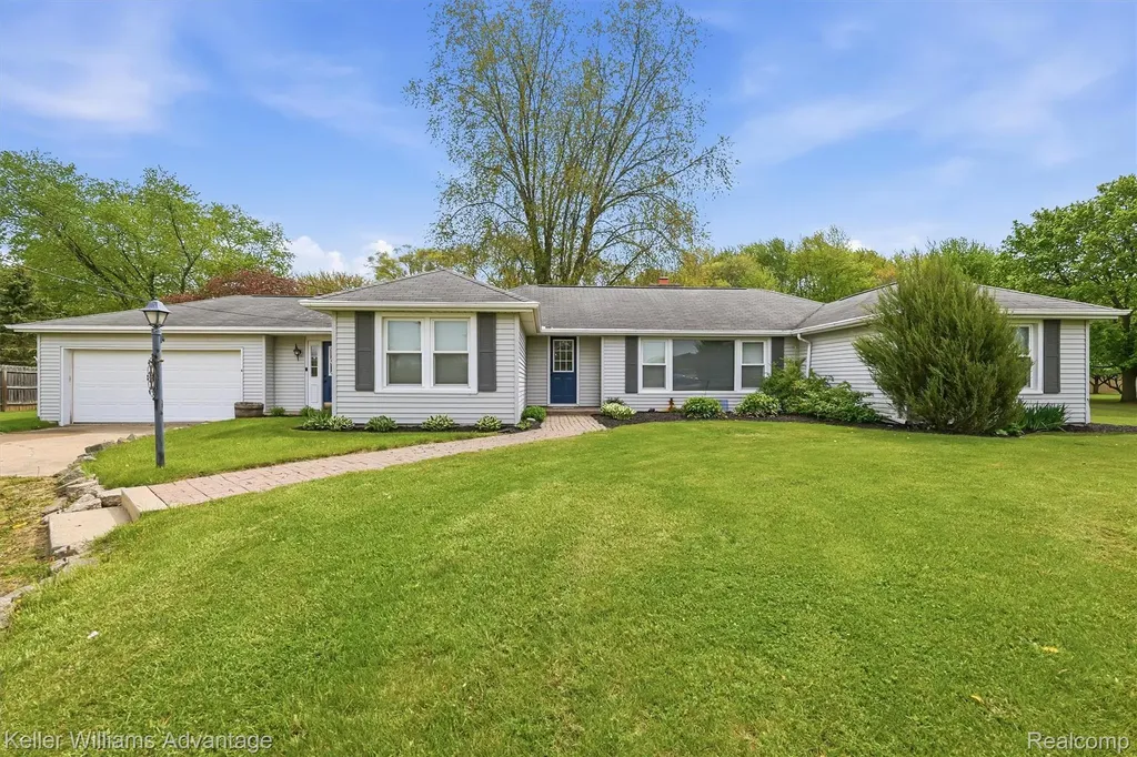 6595 Bray Road Tuscola Township MI 48768