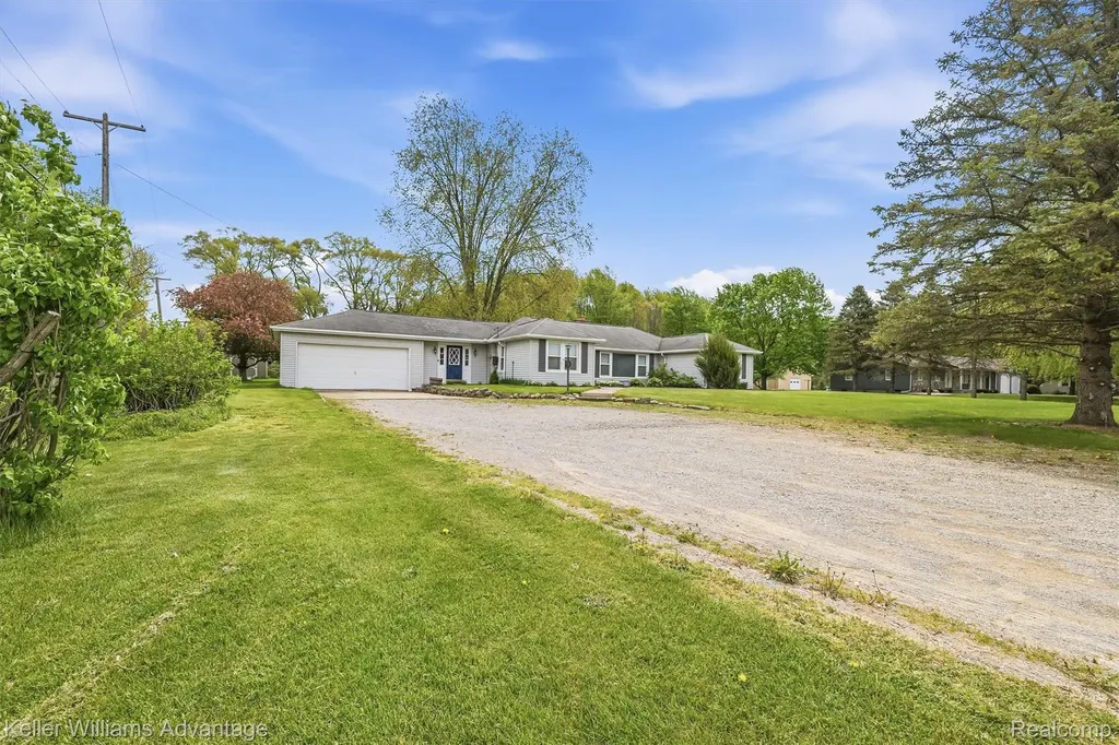 6595 Bray Road Tuscola Township MI 48768
