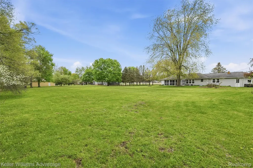 6595 Bray Road Tuscola Township MI 48768