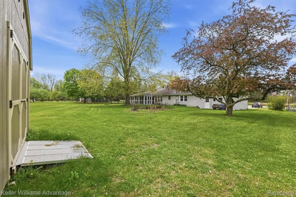 6595 Bray Road Tuscola Township MI 48768