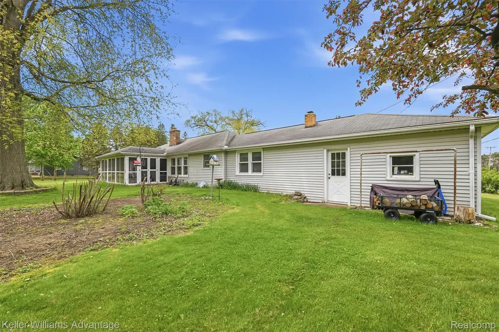 6595 Bray Road Tuscola Township MI 48768