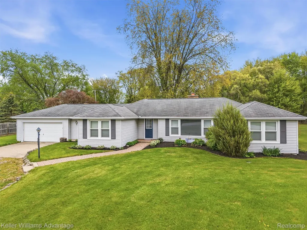 6595 Bray Road Tuscola Township MI 48768