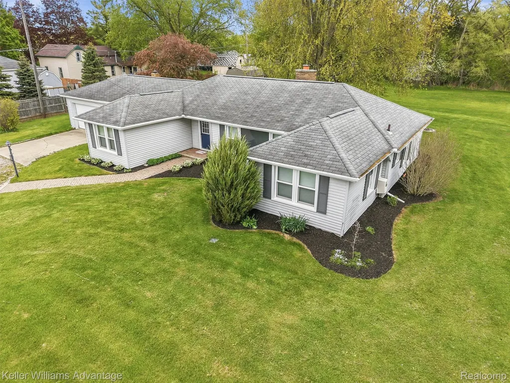 6595 Bray Road Tuscola Township MI 48768