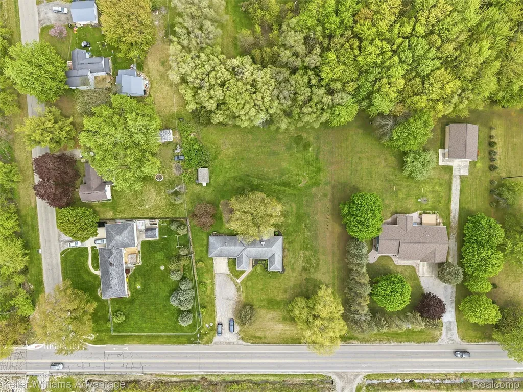 6595 Bray Road Tuscola Township MI 48768