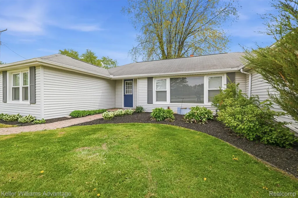 6595 Bray Road Tuscola Township MI 48768