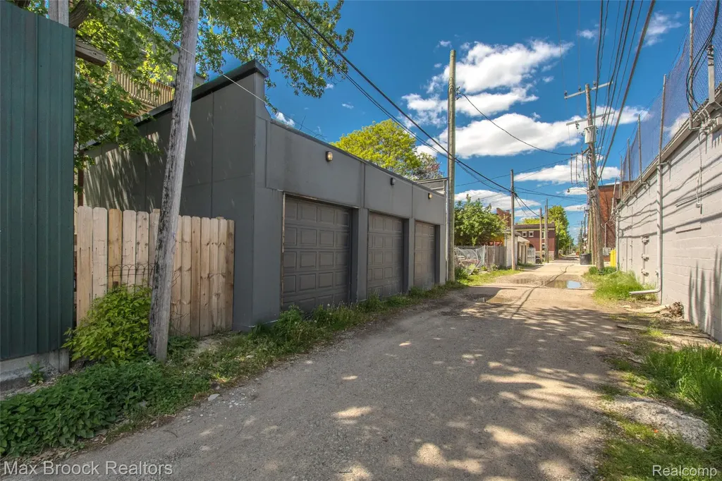 4530 Commonwealth Street Detroit City MI 48208