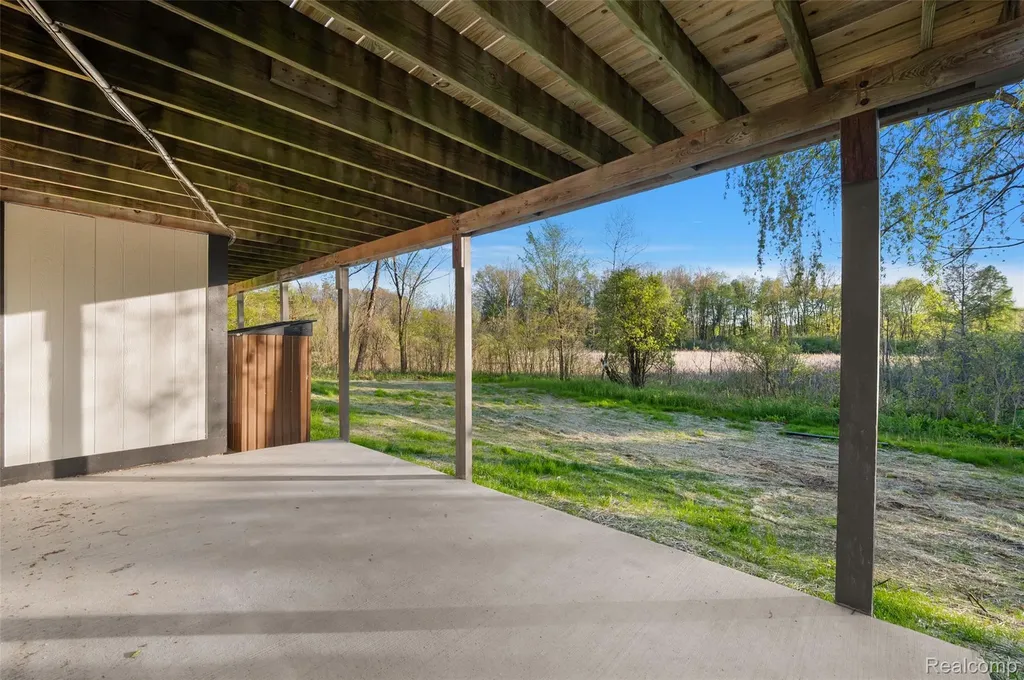 1585 Houghton Trail Groveland Township MI 48462