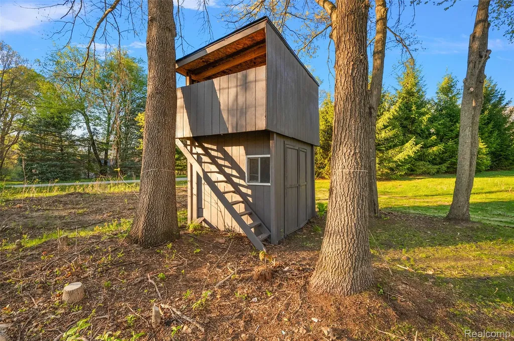 1585 Houghton Trail Groveland Township MI 48462