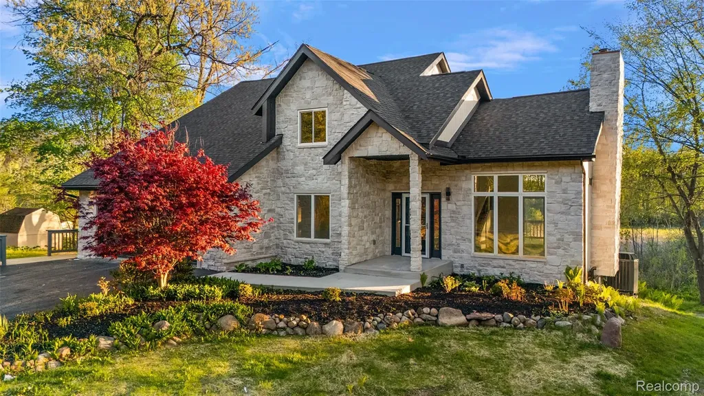 1585 Houghton Trail Groveland Township MI 48462