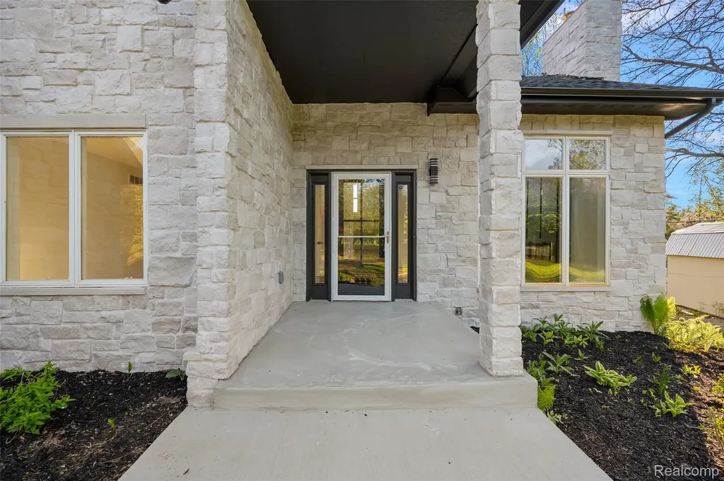 1585 Houghton Trail Groveland Township MI 48462