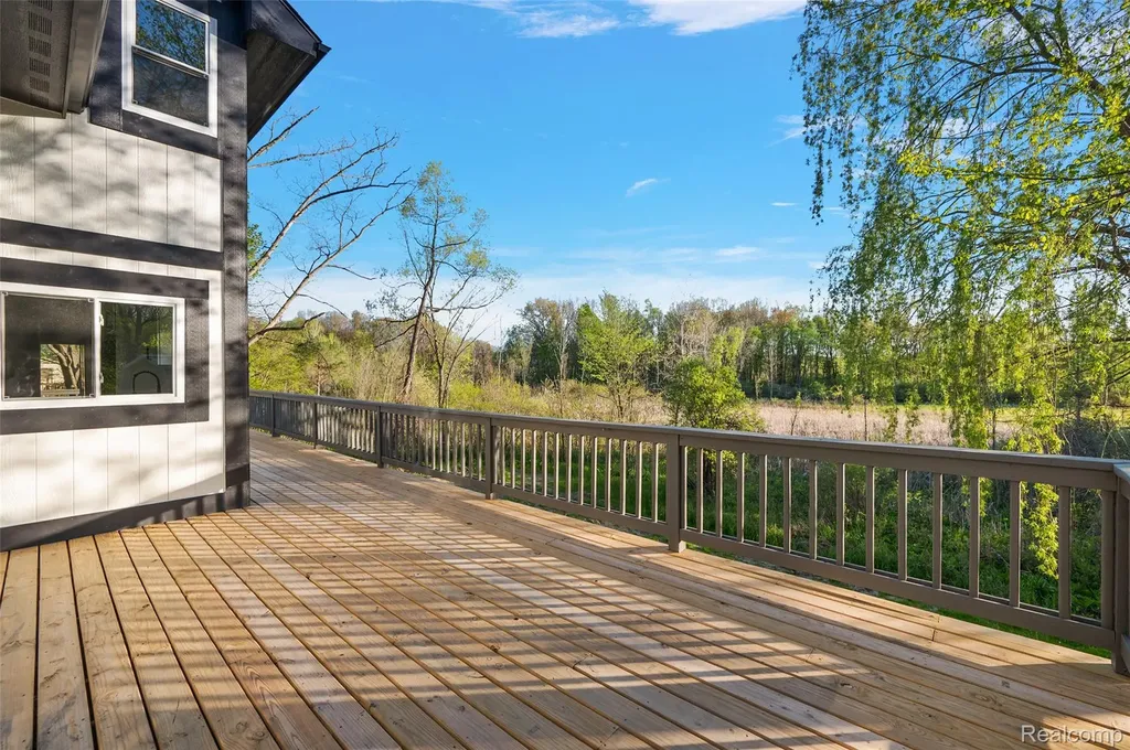 1585 Houghton Trail Groveland Township MI 48462