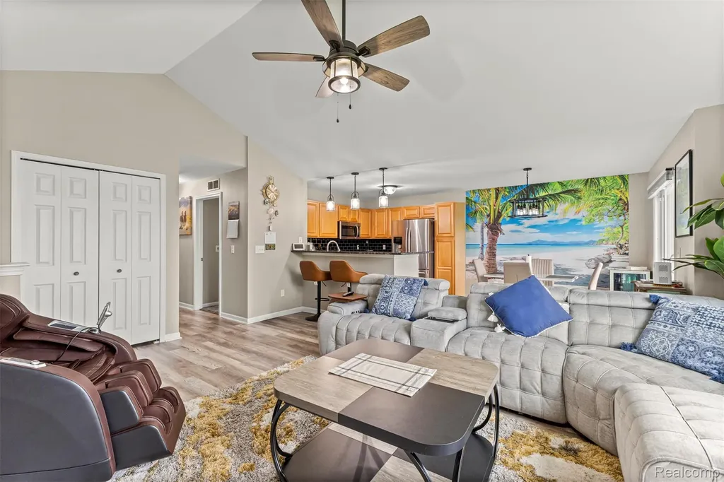 16015 Morningside Northville Township MI 48168