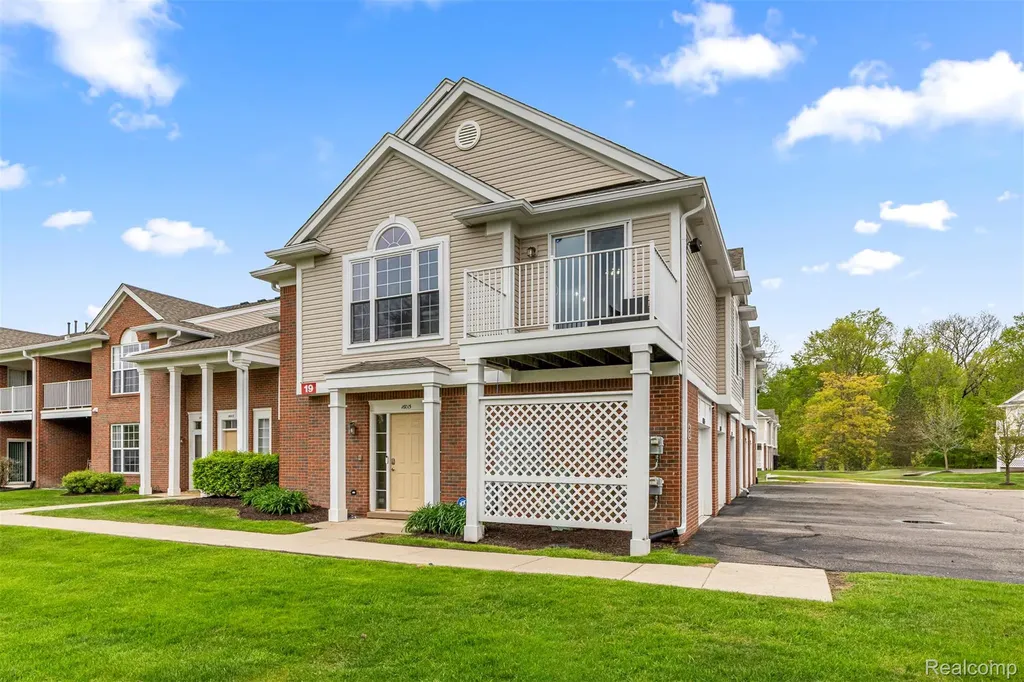 16015 Morningside Northville Township MI 48168