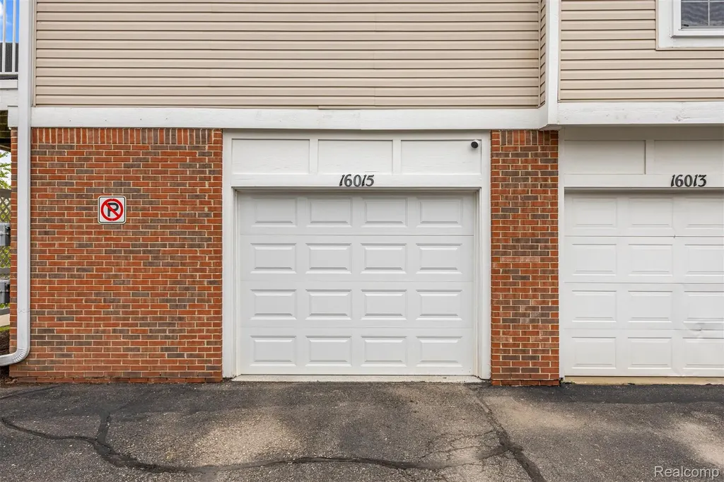 16015 Morningside Northville Township MI 48168
