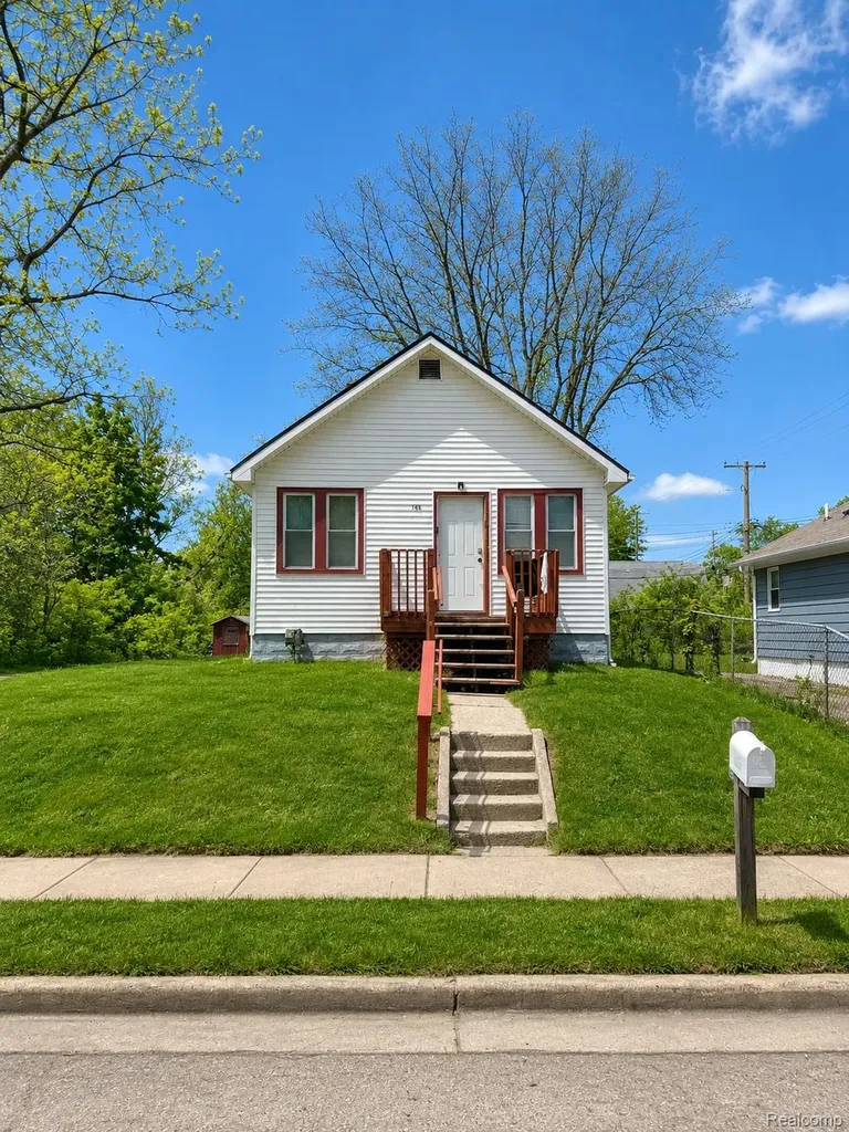 148 Russell Street Pontiac City MI 48342