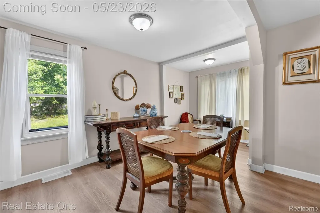 28304 Eton Street Westland City MI 48186