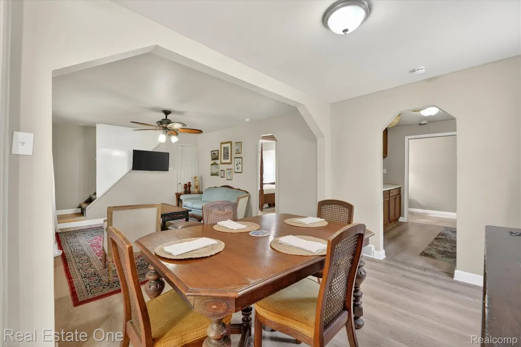 28304 Eton Street Westland City MI 48186