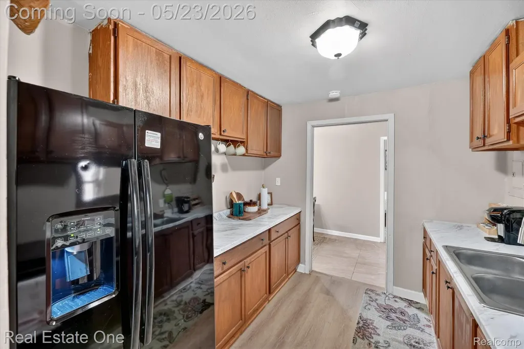 28304 Eton Street Westland City MI 48186