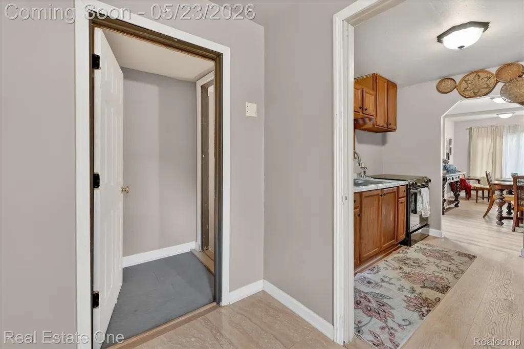 28304 Eton Street Westland City MI 48186