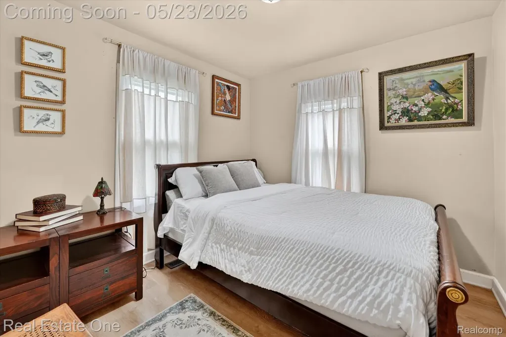 28304 Eton Street Westland City MI 48186