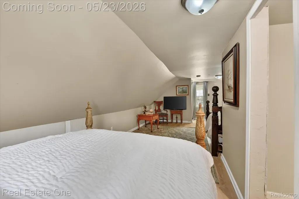 28304 Eton Street Westland City MI 48186