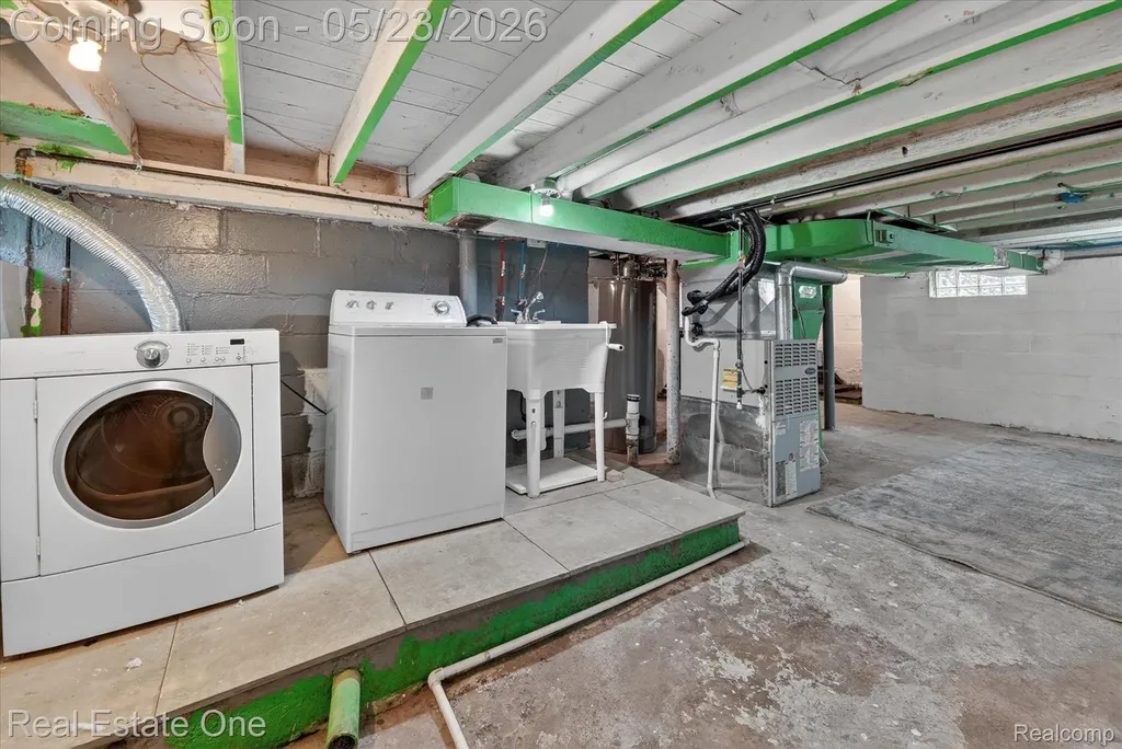 28304 Eton Street Westland City MI 48186