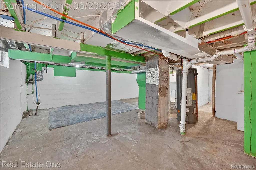 28304 Eton Street Westland City MI 48186
