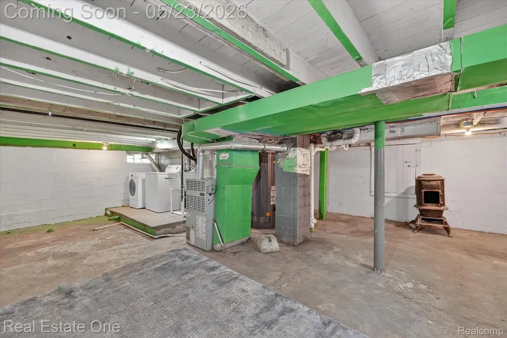 28304 Eton Street Westland City MI 48186