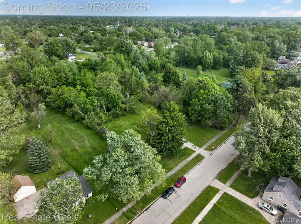 28304 Eton Street Westland City MI 48186