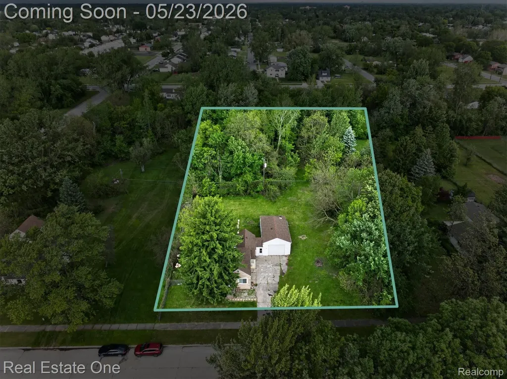 28304 Eton Street Westland City MI 48186