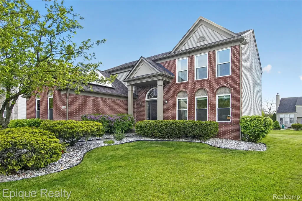 8068 Creek Bend Drive Ypsilanti Charter Township MI 48197
