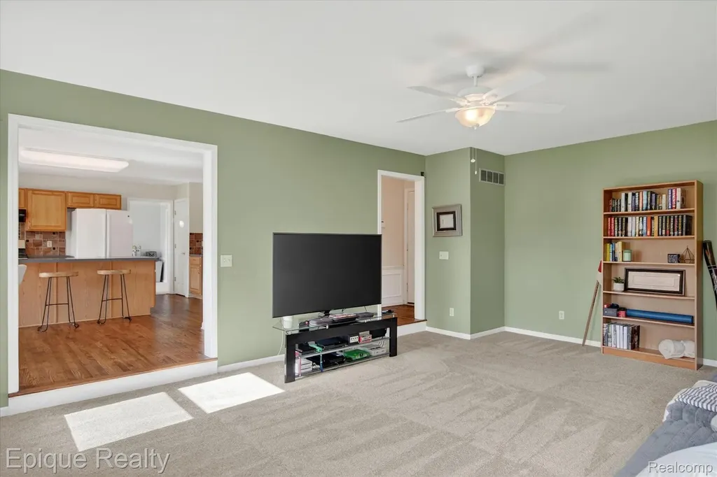 8068 Creek Bend Drive Ypsilanti Charter Township MI 48197