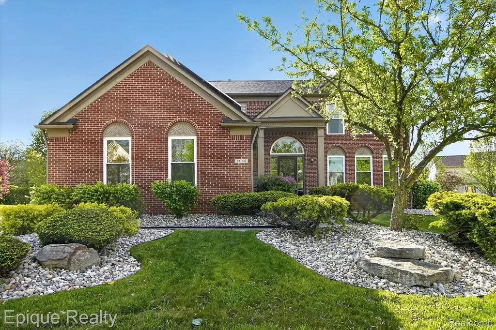 8068 Creek Bend Drive Ypsilanti Charter Township MI 48197