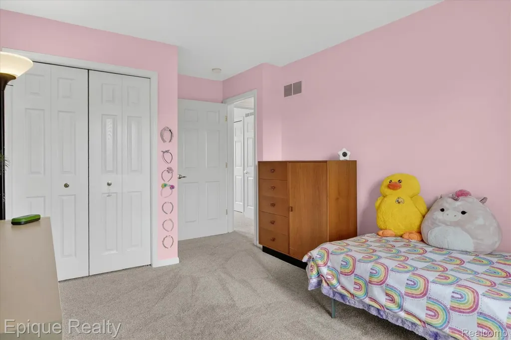 8068 Creek Bend Drive Ypsilanti Charter Township MI 48197