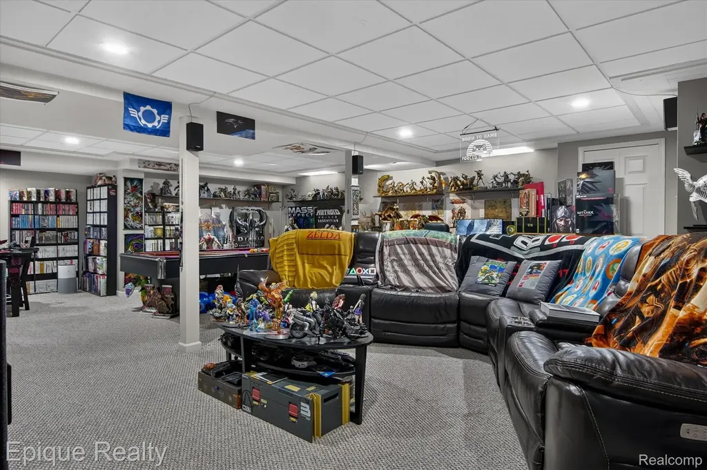 8068 Creek Bend Drive Ypsilanti Charter Township MI 48197