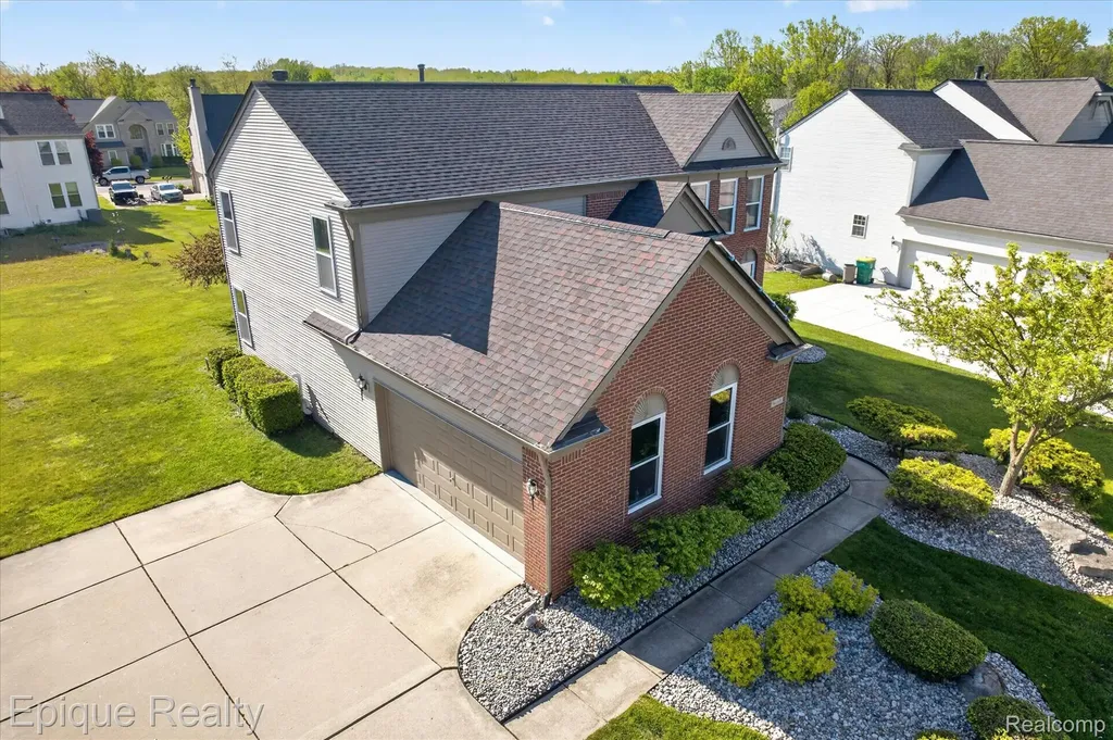 8068 Creek Bend Drive Ypsilanti Charter Township MI 48197