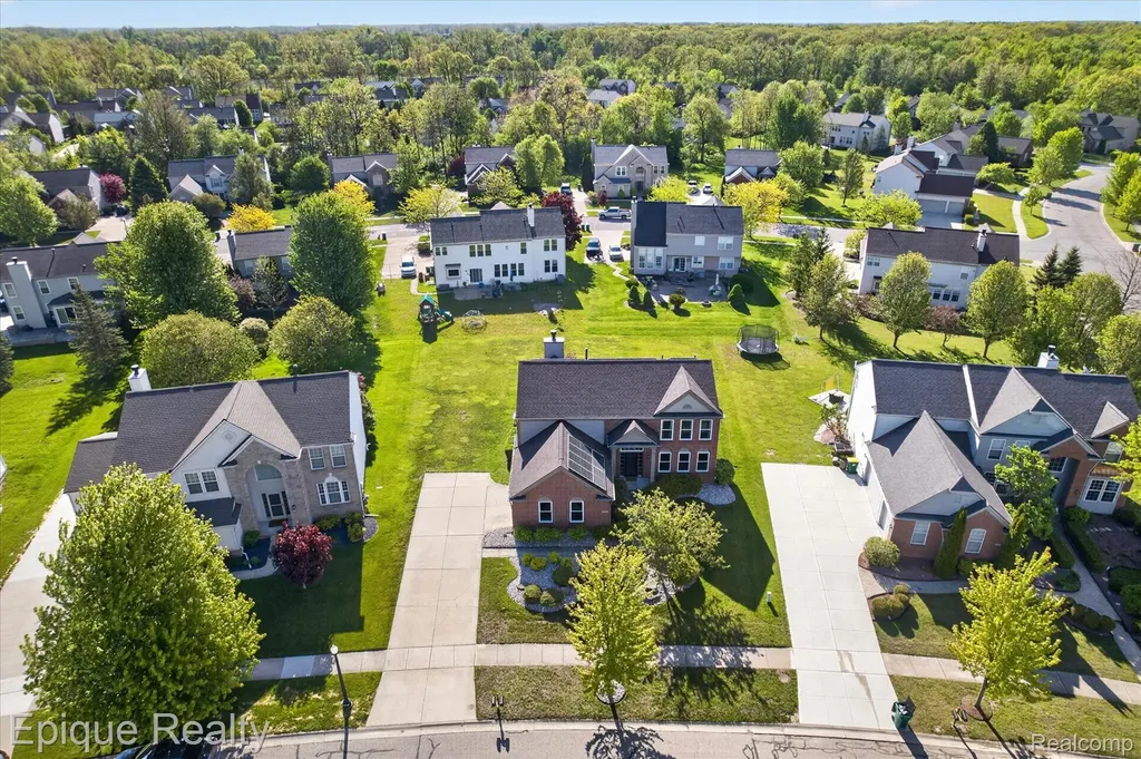8068 Creek Bend Drive Ypsilanti Charter Township MI 48197