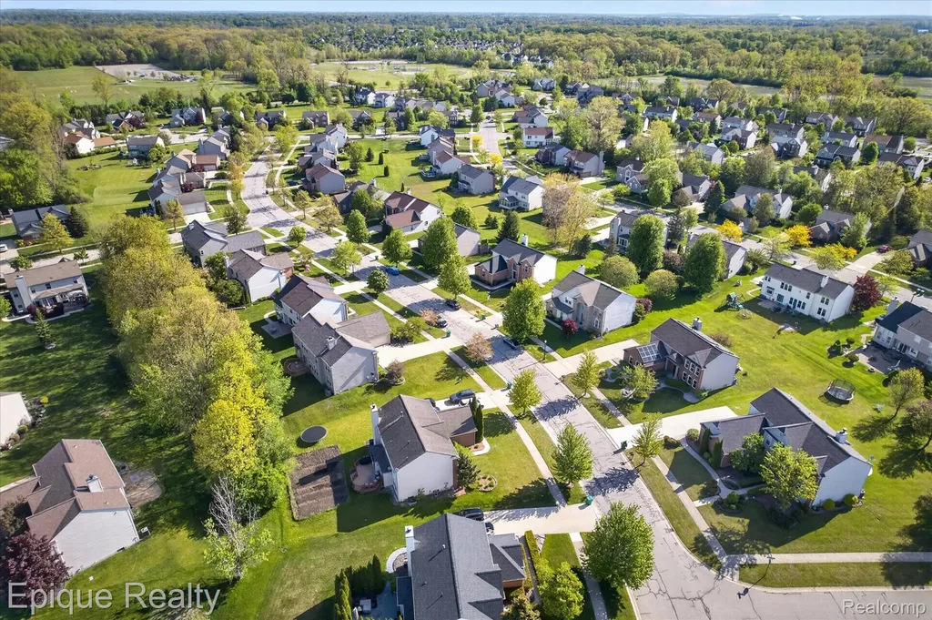 8068 Creek Bend Drive Ypsilanti Charter Township MI 48197