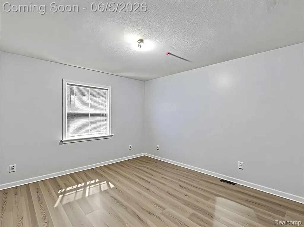 14275 Irene Street Southgate City MI 48195
